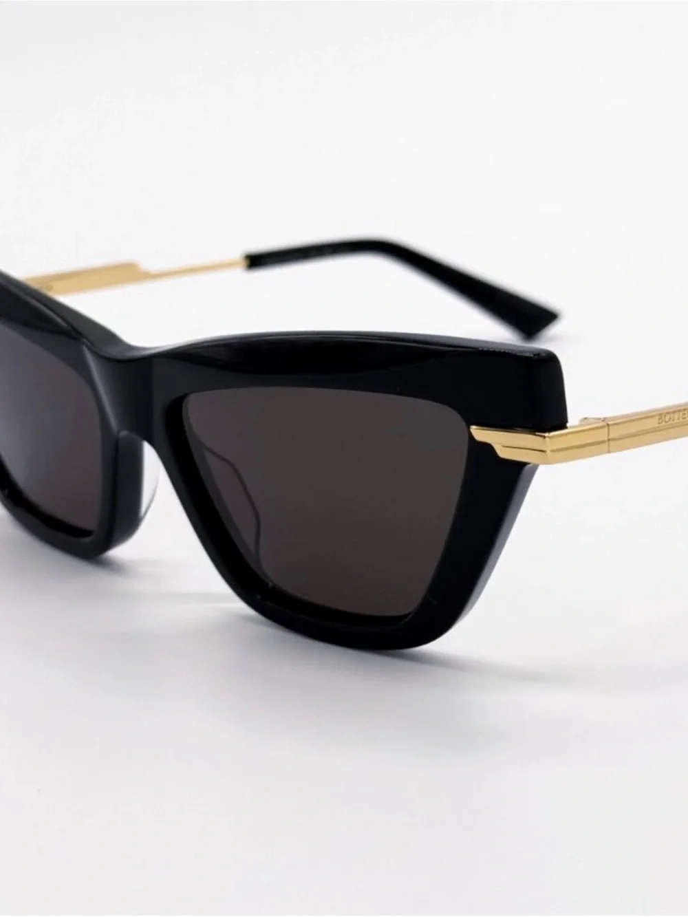 Classic Black Cat-Eye Sunglasses - Women Accessories